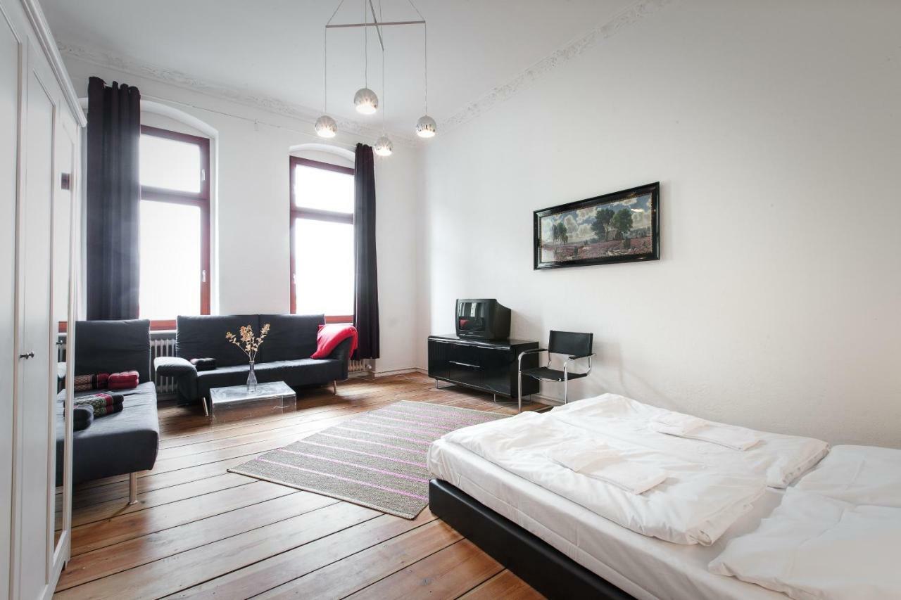 3 Bedroom Apartment Berlin Exterior photo