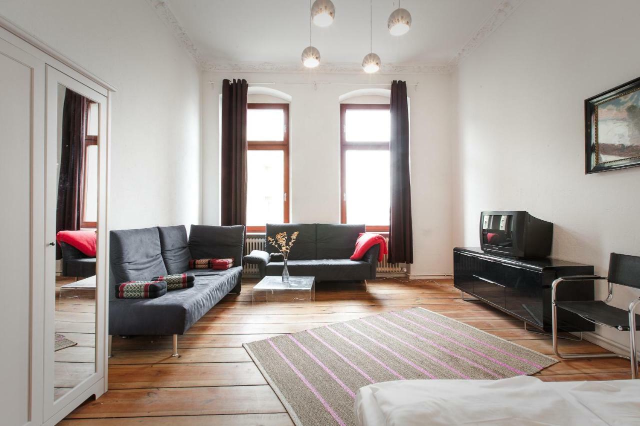 3 Bedroom Apartment Berlin Exterior photo